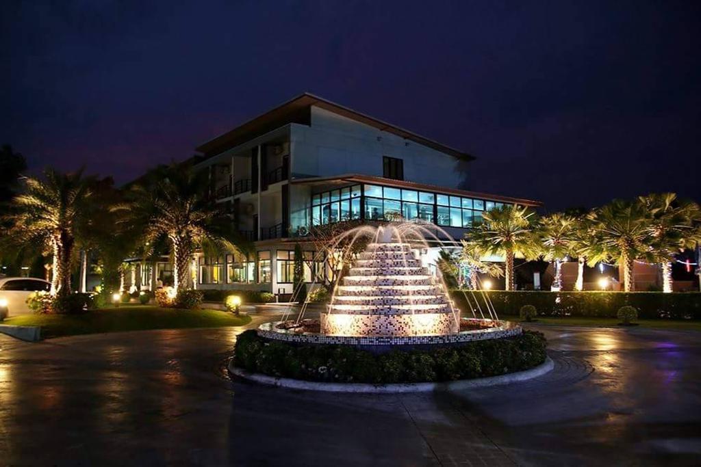 Ray Hotel Buriram Dış mekan fotoğraf